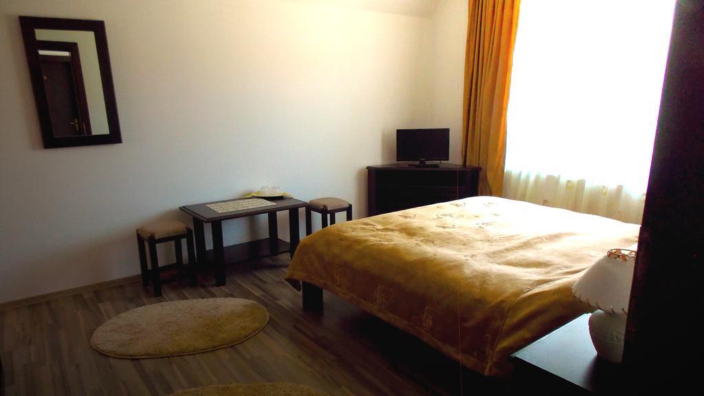 Casa Olteanu Pension Moieciu de Jos Ngoại thất bức ảnh