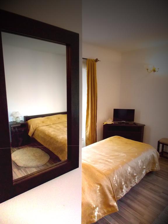 Casa Olteanu Pension Moieciu de Jos Ngoại thất bức ảnh