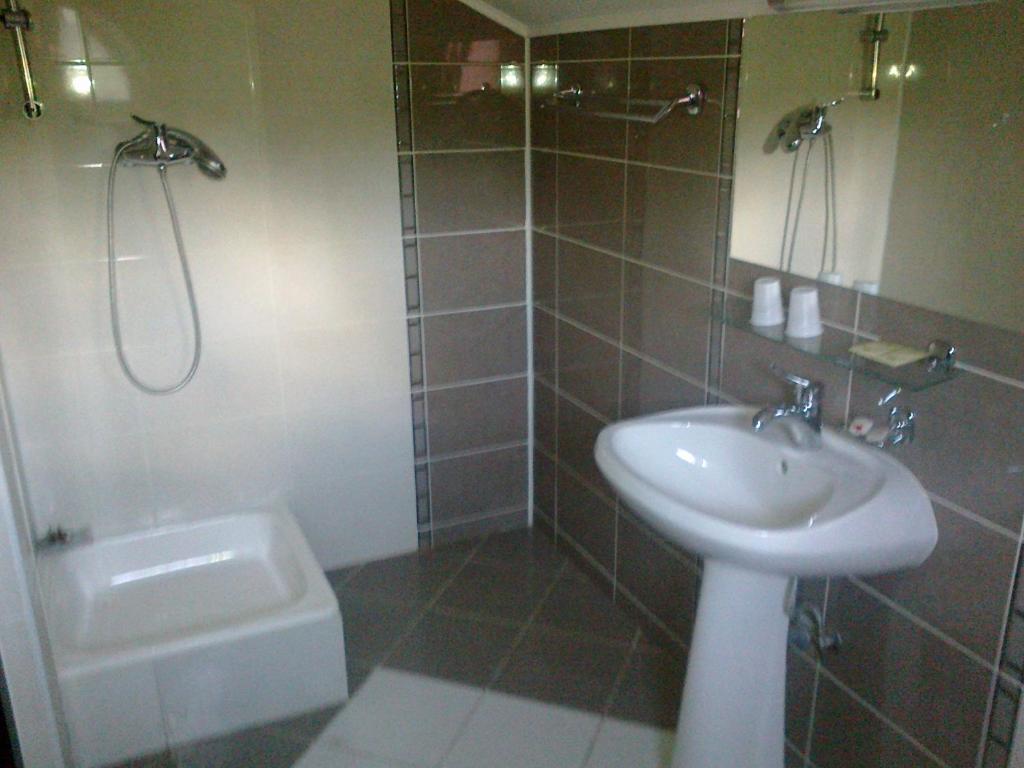 Casa Olteanu Pension Moieciu de Jos Phòng bức ảnh